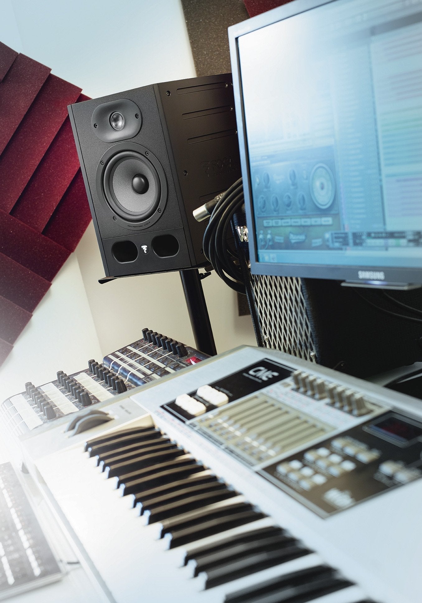 Alpha 50 Focal Monitor Profesional de Audio - klibtech