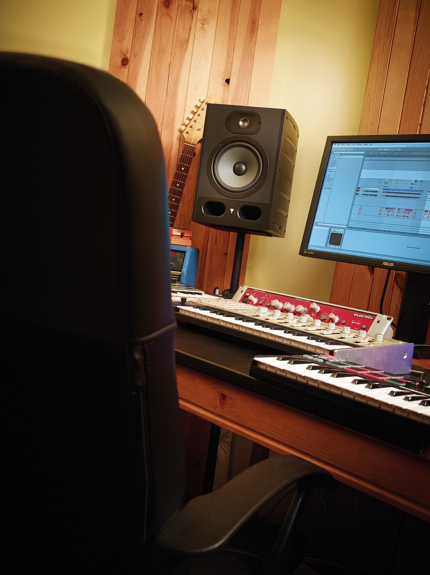 Alpha 65 Focal Monitor Profesional de Audio - klibtech