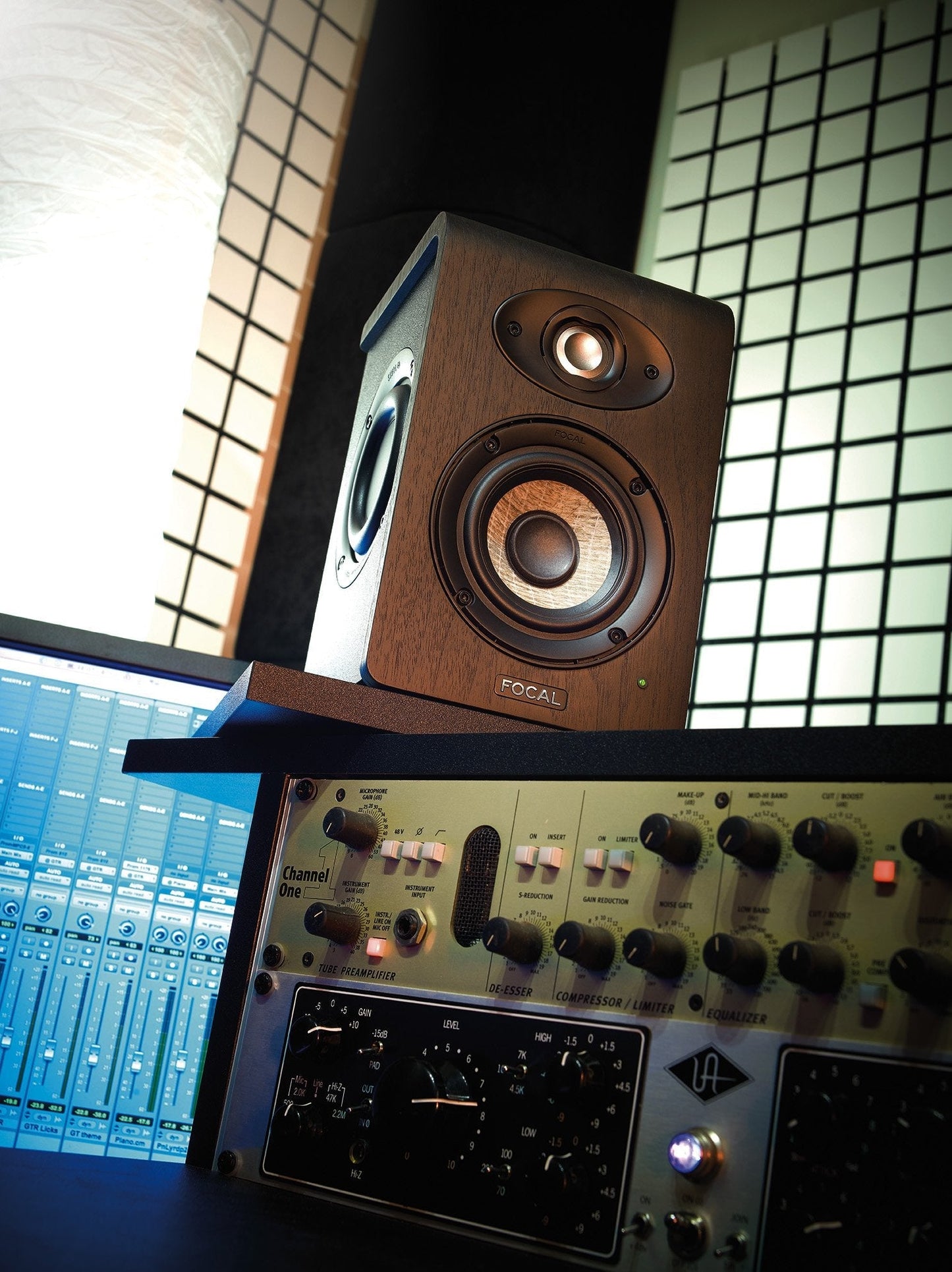 Shape 40 Focal Monitor Profesional de Audio - klibtech
