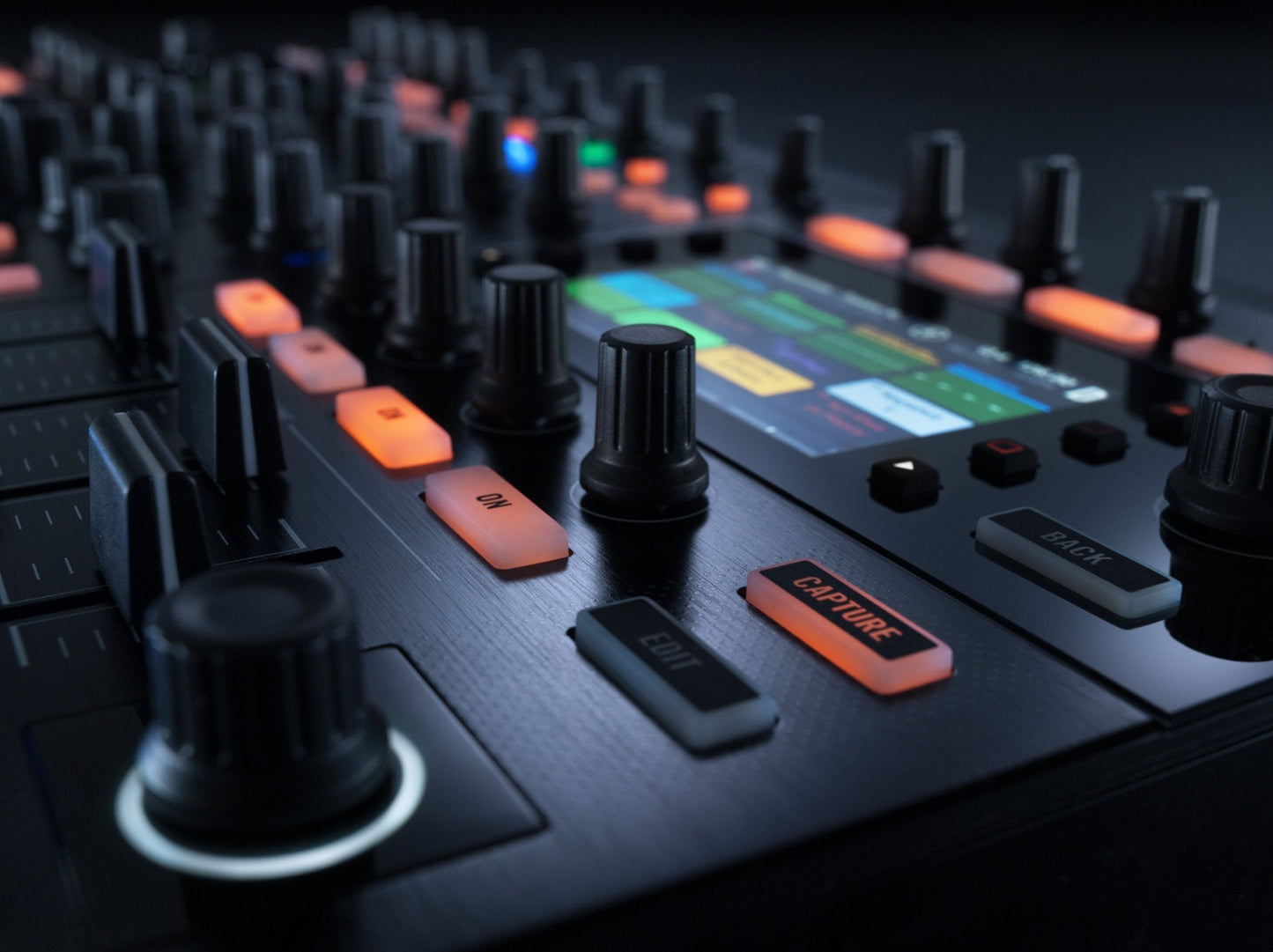 Traktor Kontrol S8 Native Instruments Controlador para DJs - klibtech