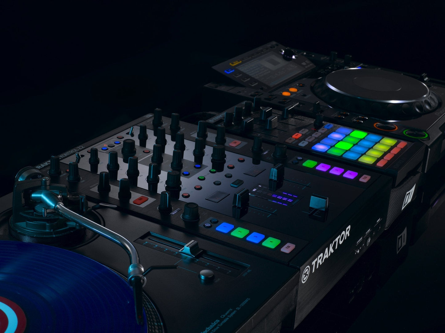 Traktor Kontrol Z2 Native Instruments Mezclador de Audio - klibtech